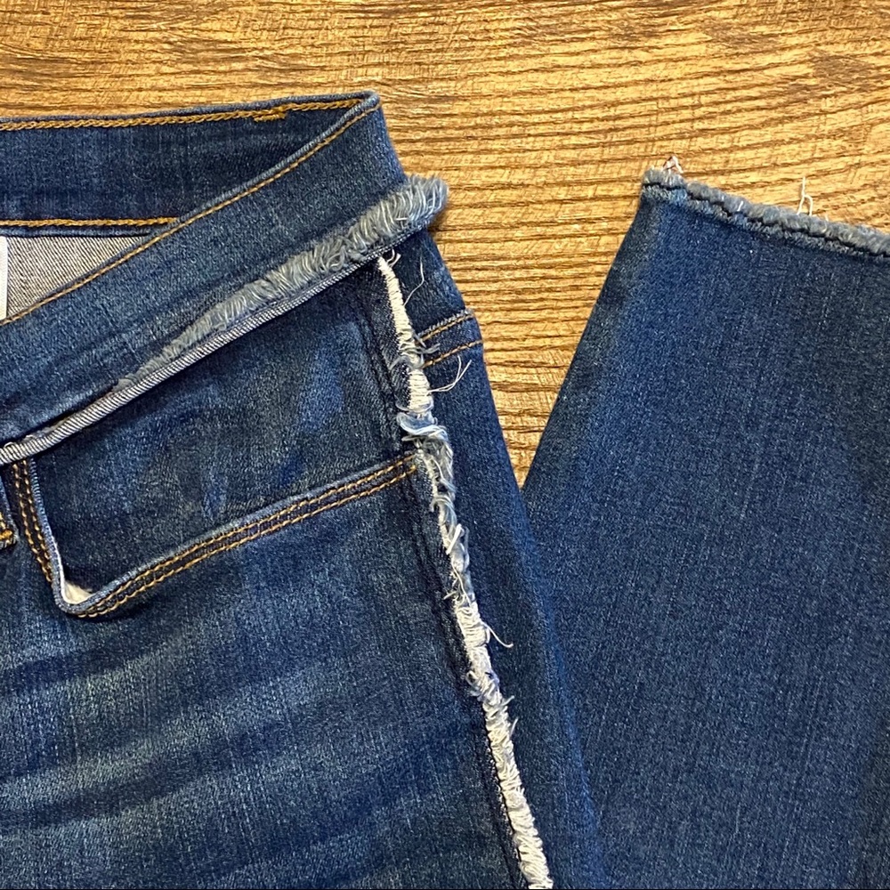 Judy Blue Jeans - Picture 4 of 5